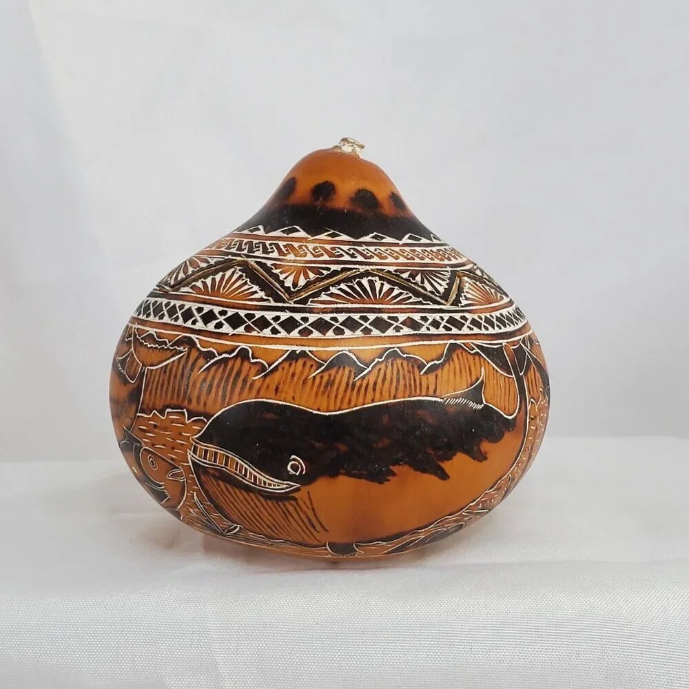 VTG Peruvian Folk Art Hand Carved Gourd w/Lid Trinket Box Whales Fish Sea Life - Picture 2 of 16
